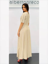 Abito lungo in tessuto goffrato