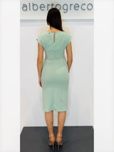 Tubino in crepe elasticizzato con cut out su scollo