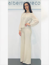 Blusa girocollo con davanti in tulle ricamato fantasia