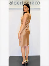 Abito con collo a cappuccio