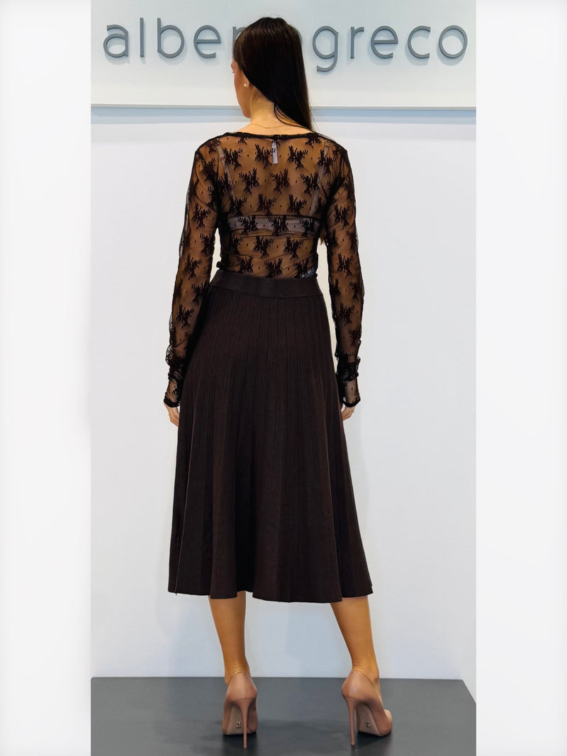 Blusa girocollo in tulle a motivo floreale