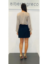 Blusa in raso con scollo a V