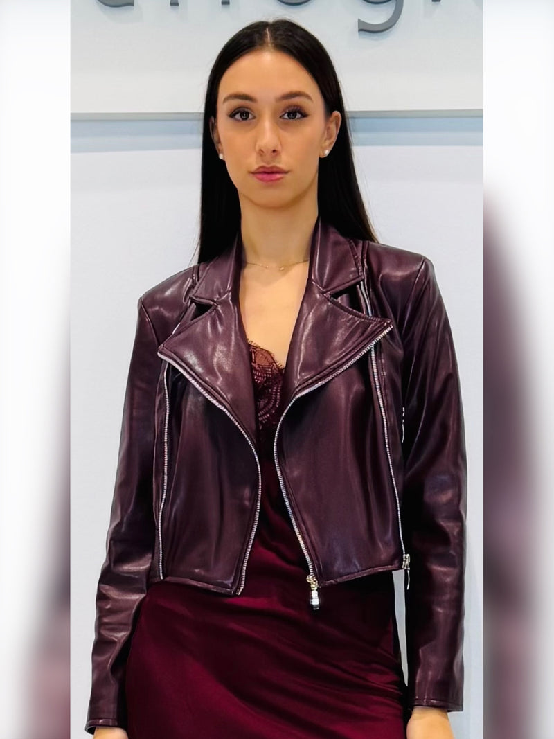 Chiodo corto in ecopelle