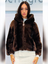 Eco pelliccia corta con cappuccio