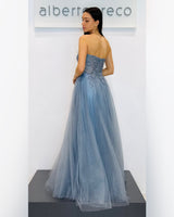 Abito lungo bustier con gonna ampia in tulle