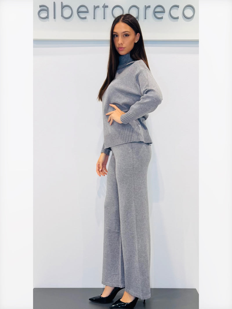 Coordinato maglia over e pantaloni