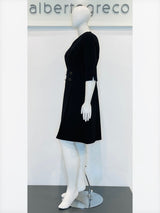 Abito in crepe con gonna svasata a pieghe