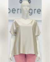 Blusa in raso con scollo a V