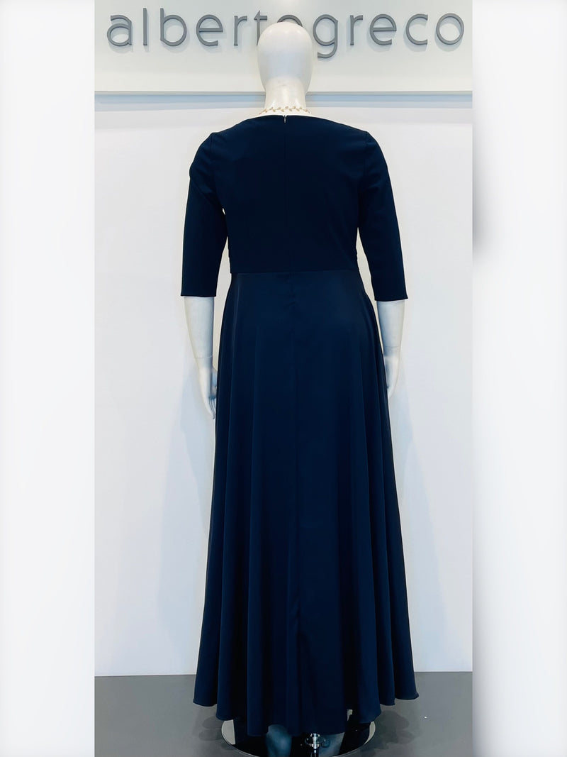 Abito lungo curvy con gonna in raso