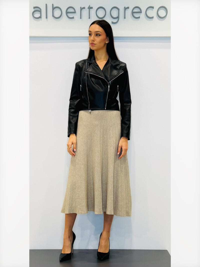 Chiodo corto in ecopelle