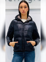 Piumino corto animalier reversibile