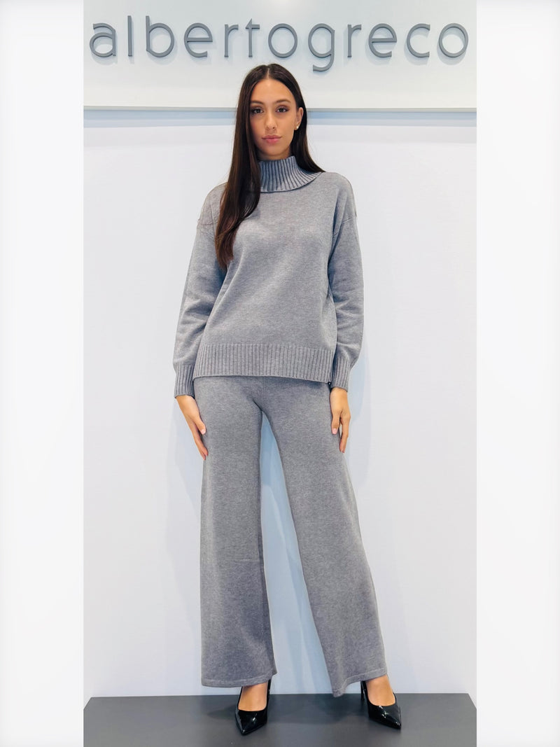 Coordinato maglia over e pantaloni