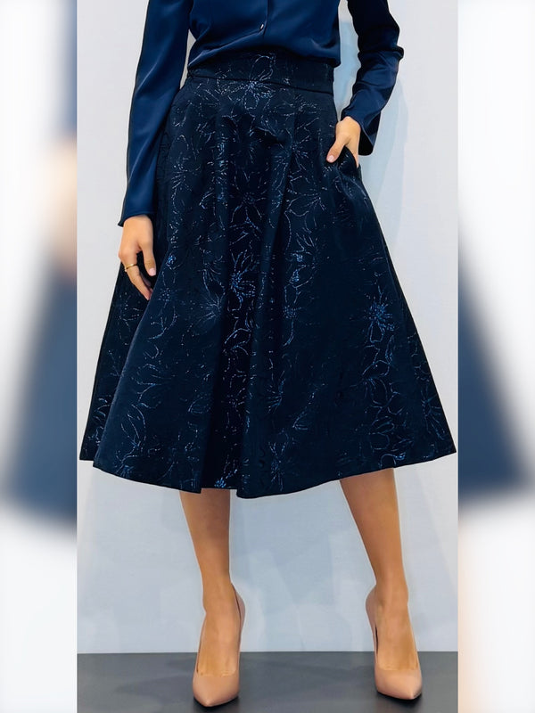 Gonna midì a pieghe in tessuto damascato