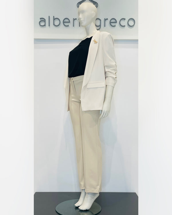 Giacca boyfriend vestibilità curvy con manica arricciata