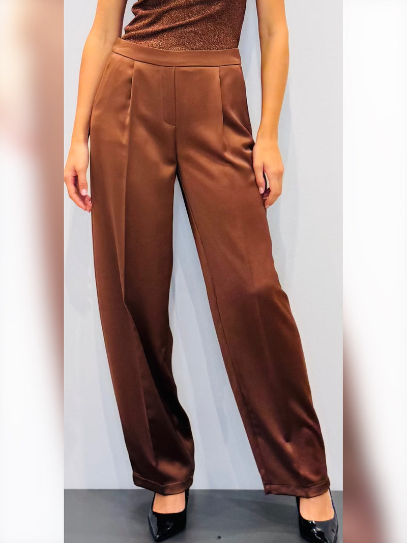 Pantaloni in raso tapered fit