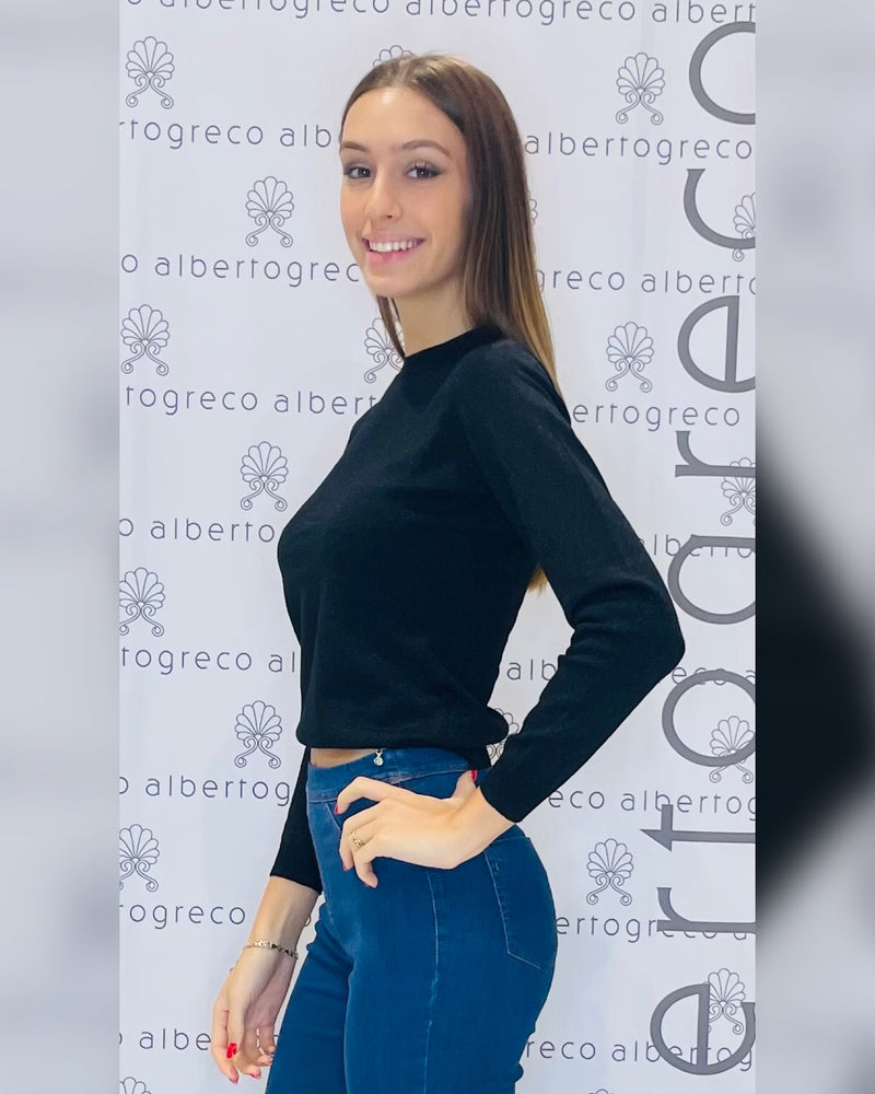 Maglia girocollo in filato laminato