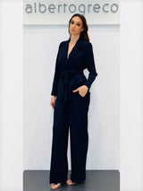 Tailleur pantaloni con giacca con cintura annodabile