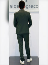 Abito due bottoni con spacchi laterali