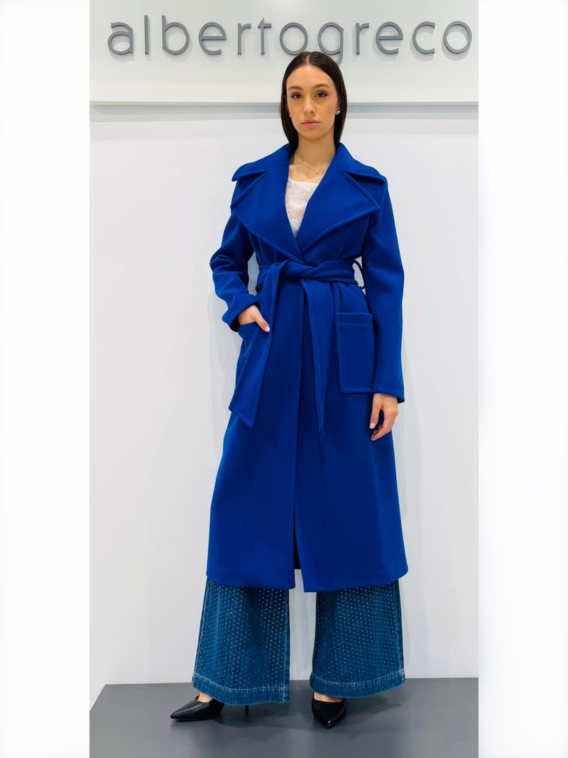 Cappotto un bottone con cintura in vita