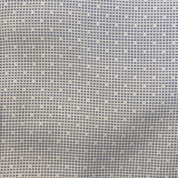Camicia uomo in tessuto micro operato azzurro