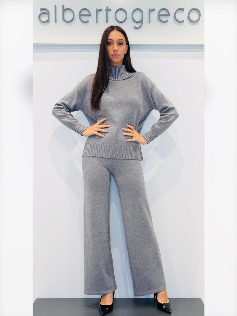 Coordinato maglia over e pantaloni