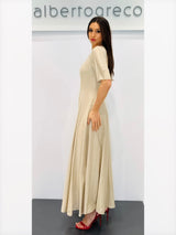 Abito lungo in tessuto goffrato