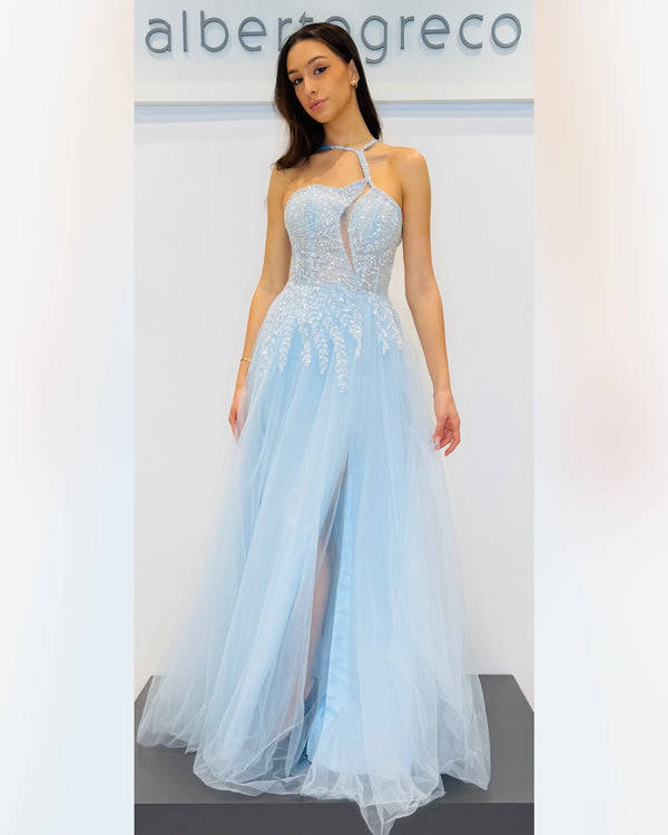 Abito con corpetto ricamato in paillettes e gonna ampia in tulle