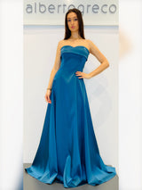 Abito lungo in raso con scollo a cuore