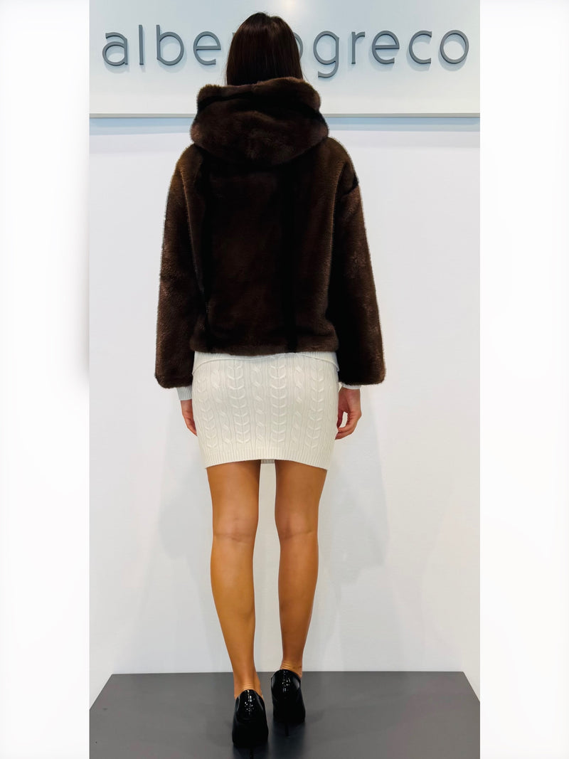 Eco pelliccia corta con cappuccio