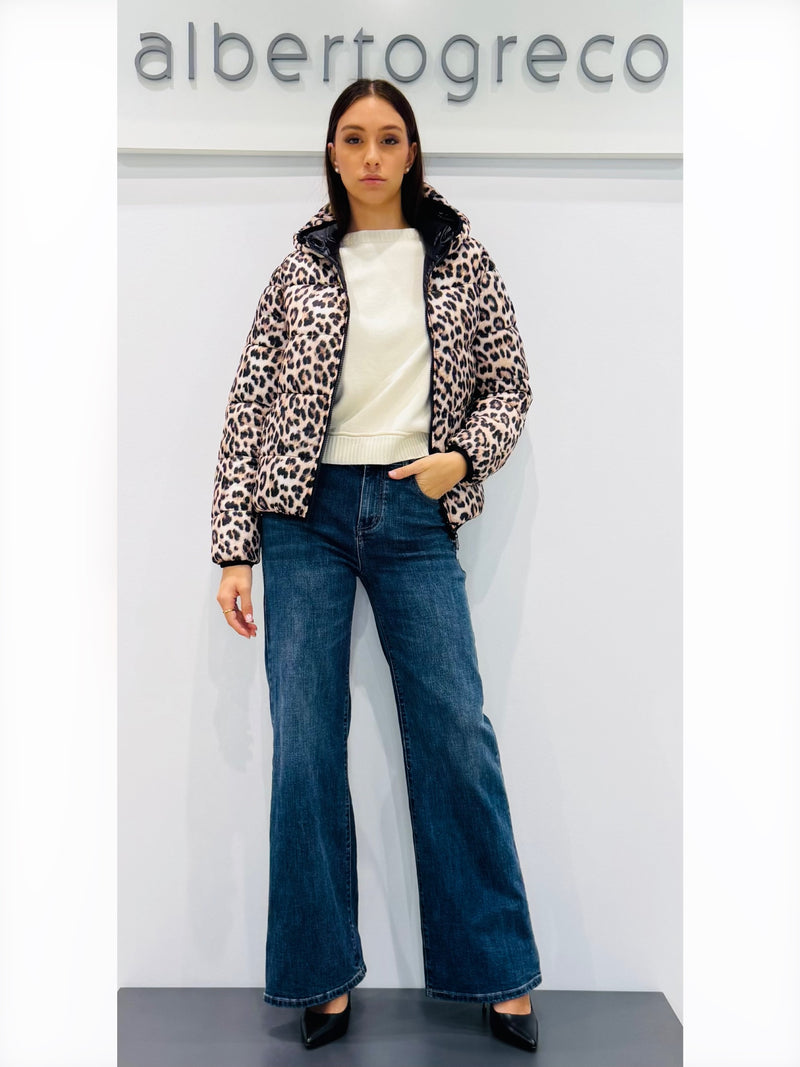 Piumino corto animalier reversibile