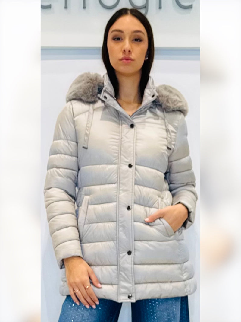 Piumino donna con bordo cappuccio in eco pelliccia