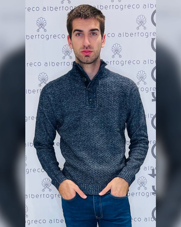 Maglia uomo lupetto con bottoni