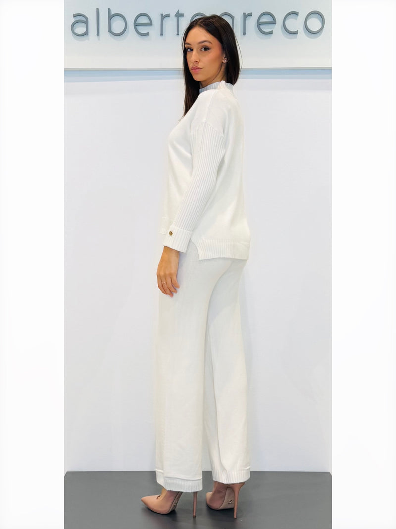 Coordinato maglia ampia e pantaloni