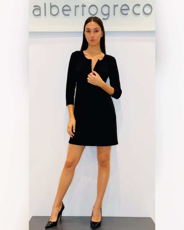 Abito corto con zip su scollo