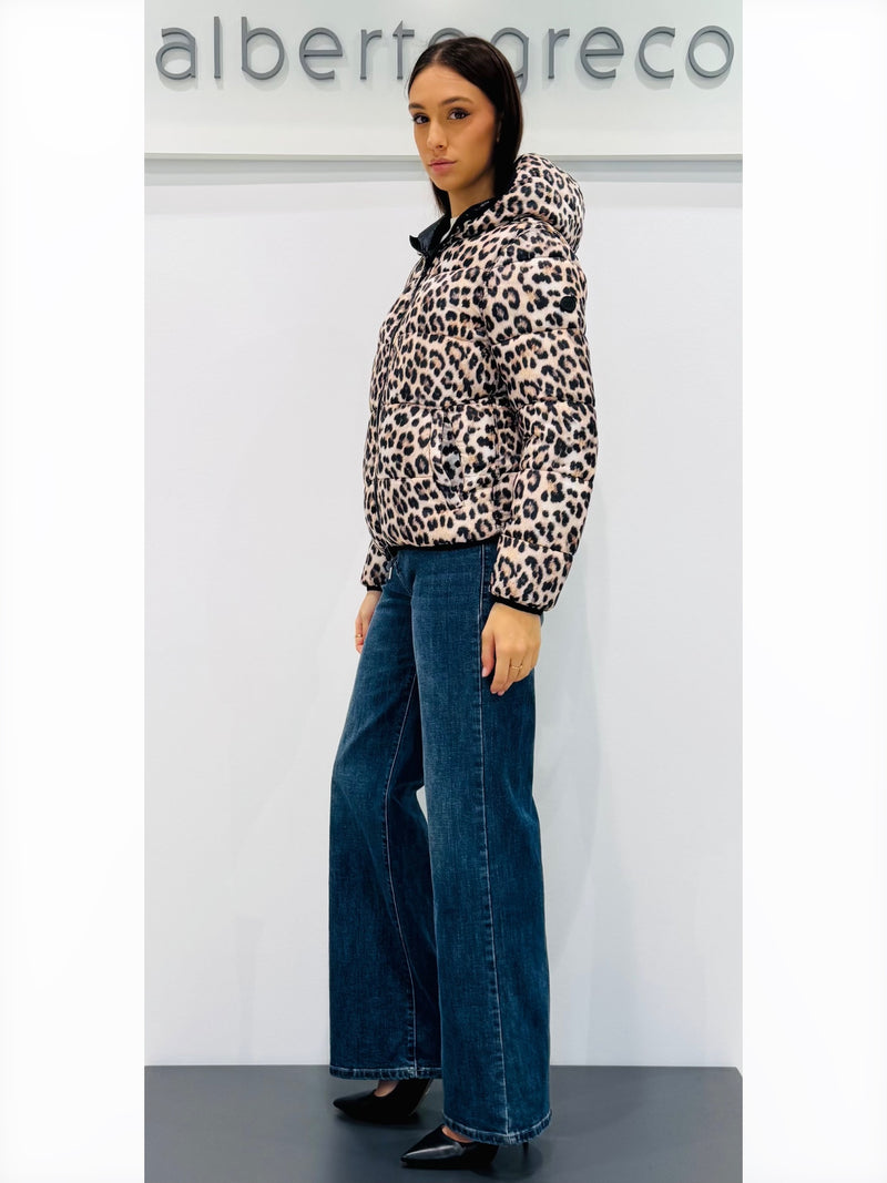 Piumino corto animalier reversibile