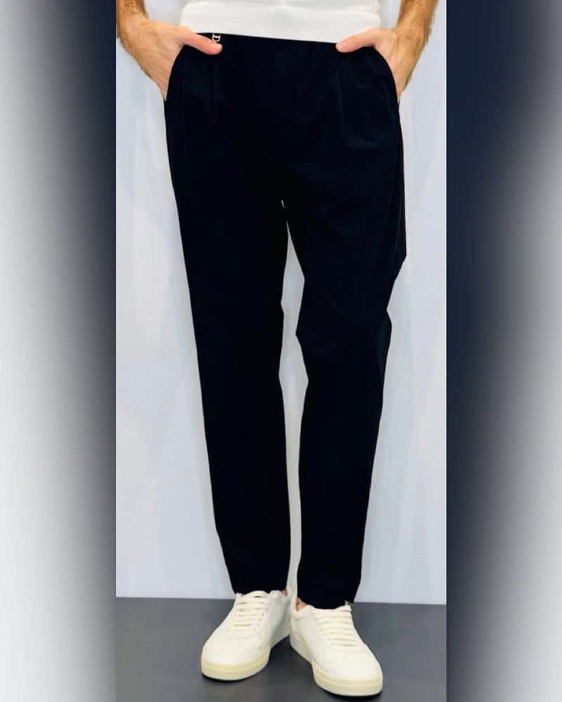 Pantaloni uomo con un a pinces